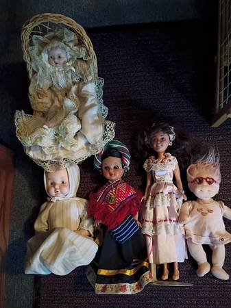 Dolls 1