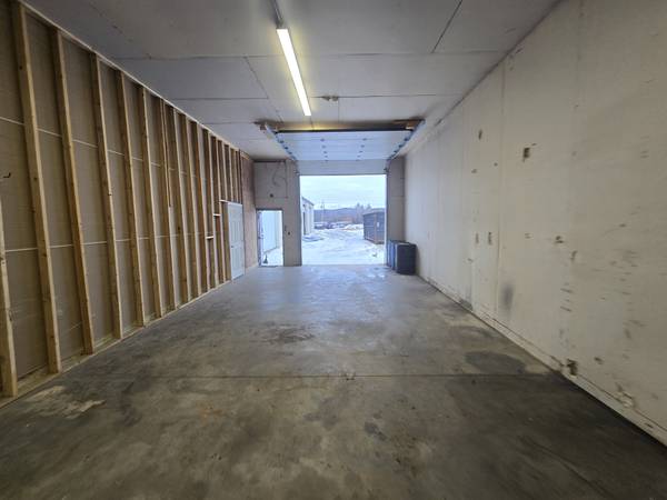$1,500 / 1000ft2 - COMMERCIAL SPACE FOR RENT - MANY OPTIONS AVAILABLE- STARTING AT $1500 (HILLSBOROUGH NEW HAMPSHIRE)63656227962753120
