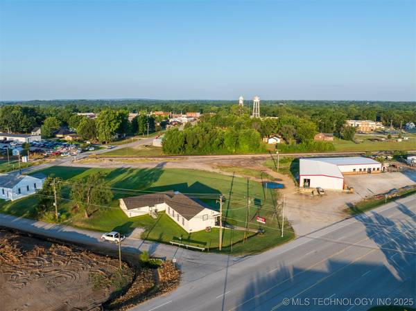 $124,900 5 Hwy 51, Coweta, OK  74429 (Coweta)63982131275651124