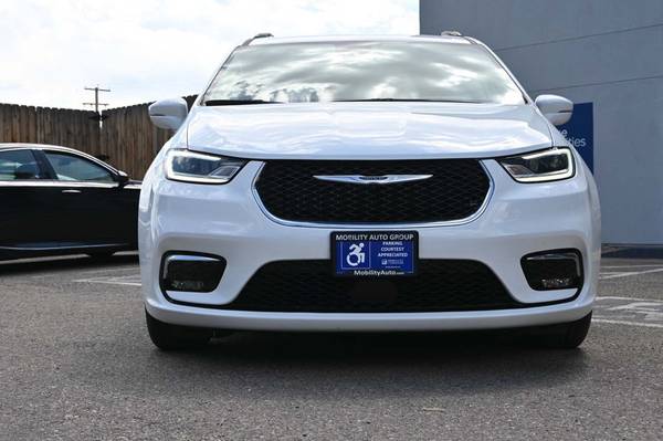 2022 *Chrysler* *Pacifica* *Touring L AWD* BLANCO - $52,900 (Accesible para sillas de ruedas)63619930230659123