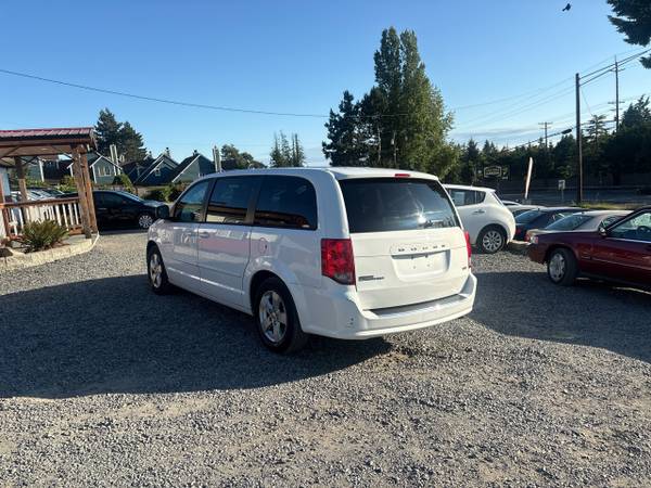 2013 Dodge Grand Caravan SE - $4,999 (Lynnwood, WA)63617275637889124