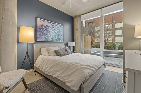 $1,984 / 1br - Modern South Loop  1 Bedroom-WD, Gym, Rooftop, Large Windows! (South Loop)63899122949123121