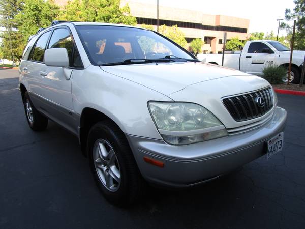 2003 Lexus RX300 con 134 mil millas, muy bien cuidado, informe Carfax limpio - $6.900 (Stevenson Ranch)63437400457089121