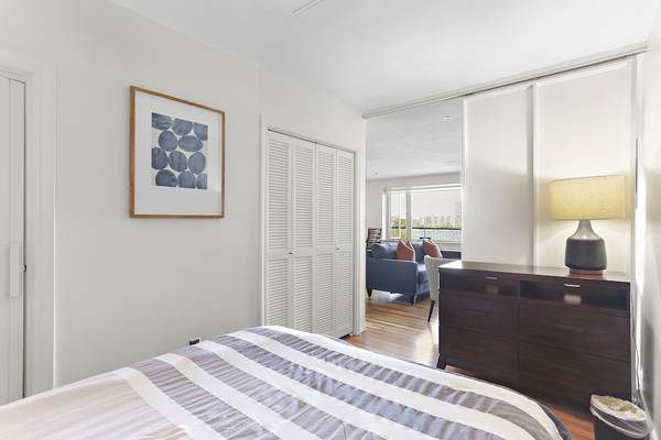 $3,500 / 1br - Furnished 1 Bed w/ Balcony and Sprawling Views (Back Bay)63611895716225124