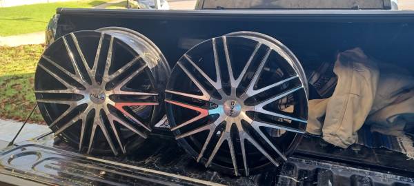 17" Helo wheels 1