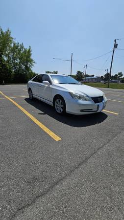 2012 Lexus ES350 - $9,99963442679070081121