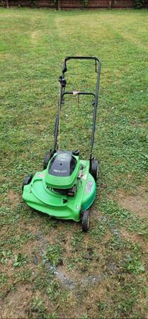 Lawnboy EasyMulch Push Lawn Mower (New carb August 27) very good 1