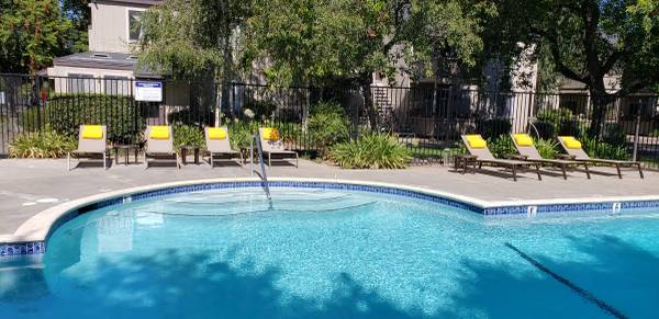 See PROMO! Refreshing Pool! Convenient Loction 1