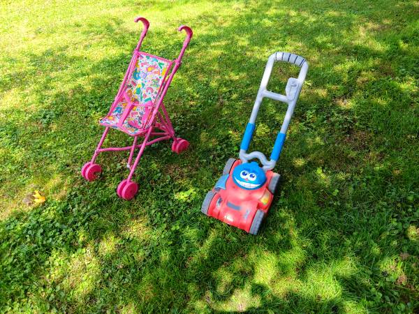 Kid's lawn mower and doll stroller 1
