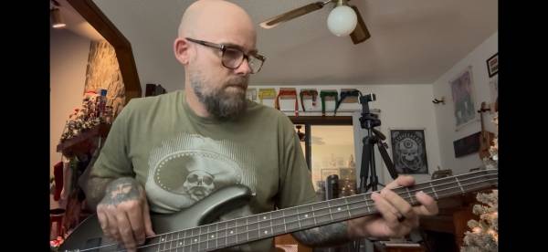 Bass guitar player singer to join/start Christian Grunge/Metal/Punk band 1