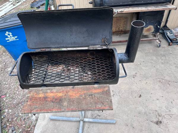 Bbq pit 1