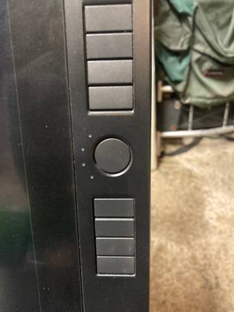 WACOM Cintiq 21UX DRK-2100 tableta LCD - $100 (Brighton)63471381323267123