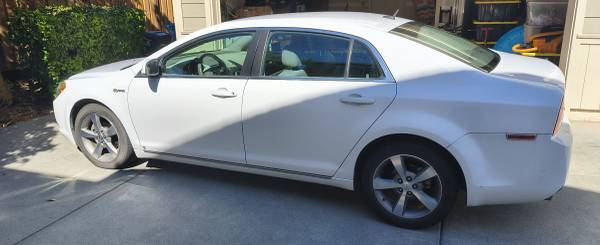 2009 Chevy Malibu Hybrid - ¡OBO! - $5.100 (Santa Rosa)63438894266499124