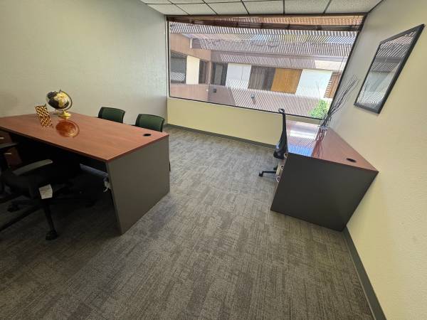 $820 The perfect starter office with flexible terms (Phoenix)64024998630913121