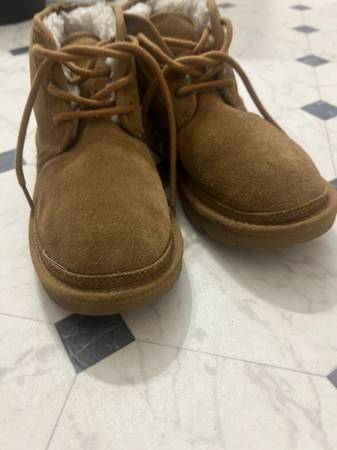 UGG boots (rarely worn 1