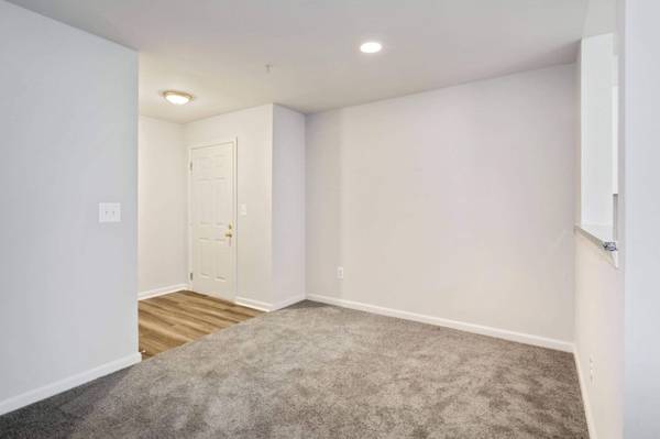 $1,960 / 2br - Lavavajillas, Microondas, 2H/2B (201 Owings Gate Court, Owings Mills, MD)63694464898177123