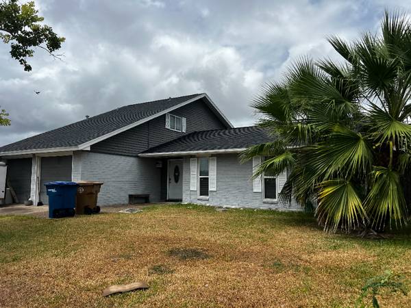 $2050.00 / 3br - 1852ft2 - Spacious 3 Bed, 2.5 Bath Single Family Home in Corpus Christi, TX64036540778113120
