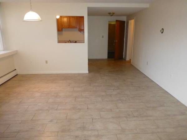 $1,395 / 1br - Hamden💜Immaculate! INCL HEAT+HW! Balcony, Parking, Laundry (1732 Dixwell Ave, Hamden)64010164686083124