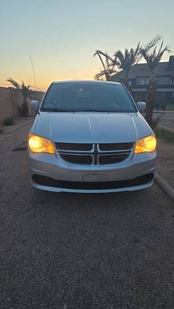 Wheelchair van - $12,500 (Peoria AZ)63612861187331122