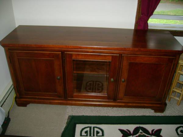 Sideboard - $125 (Sutton)63439222886275122