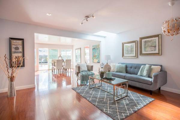 $1,500 / 180ft2 - San Mateo Great Room w/Private Bathroom (san mateo)63657896301827122