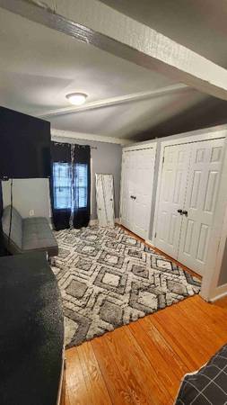 $1900.00 / 1br - Spacious furnished room with sitting area64010332902531122