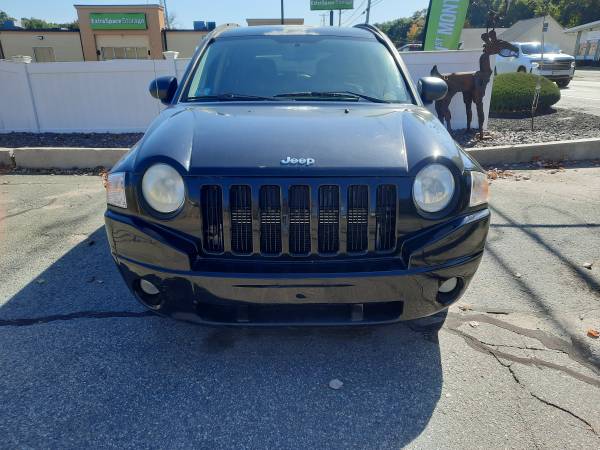 Parting Out 2007 Jeep Compass (2007-2010) 1