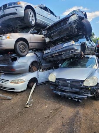 IN SEARCH OF JUNK CARS AND TRUCKS 1