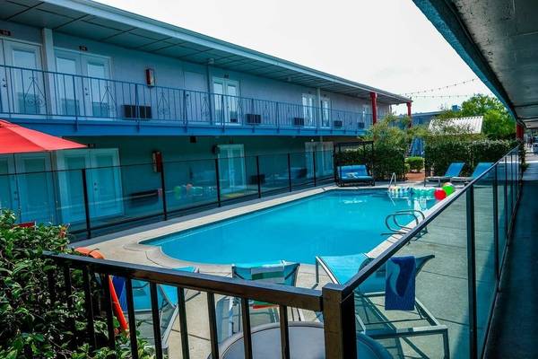$850 / 400ft2 - Hammocks, pet park, cable connection (965 Cottage Grove Ave, Las Vegas, NV)63859501614979121