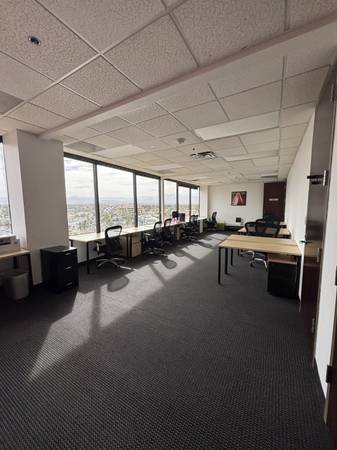 🚀 Work Smarter with Our Flexible Coworking Solutions 1