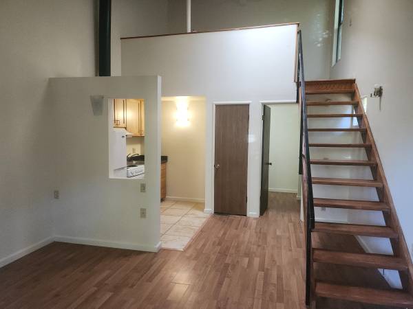 $900 / 1br - Studio Apartment for Rent (Chico)63972103888387124
