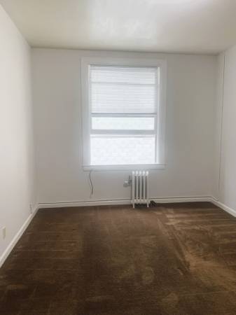 $1,845 Just Three blocks away from Whole Foods Market on Market Street! (downtown / civic / van ness)64030483944579122