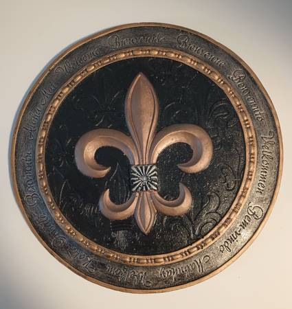 SHINY GOLD & BLACK STONE FLEUR DE LIS WALL PLAQUE 1