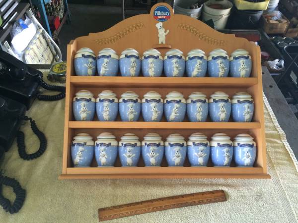 Pillsbury Spice, Storage Containers and Plate 1