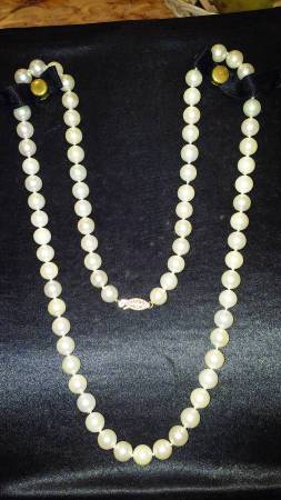 PEARL NECKLACE 1