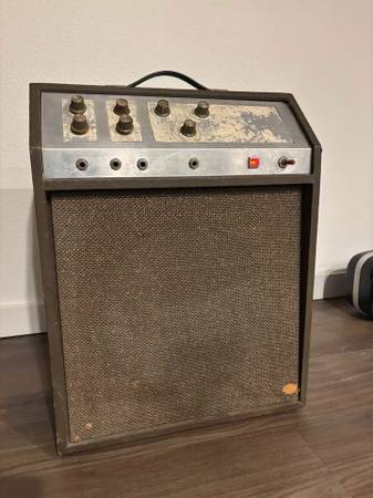 Sears Silvertone 1422 40xl 40 watt 1x12 Tube Amp 1