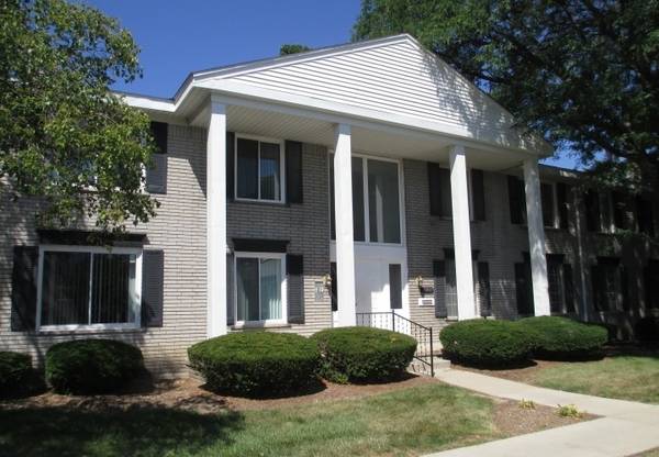 1/bd, Central Air Conditioning, Situated in Southfield! 1