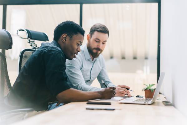 ONE-ON-ONE APPLE / MAC COMPUTER LESSONS & SUPPORT 1