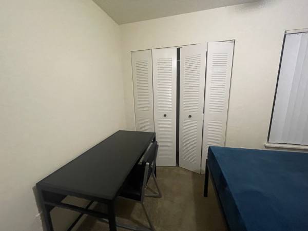 $604 / 1br - Habitación urgente en alquiler. $604 al mes más servicios (Oxford Manor)63823028115969122