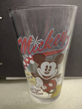 Mickey Mouse Large "Rootin' Tootin' Root Beer Glass / New 1