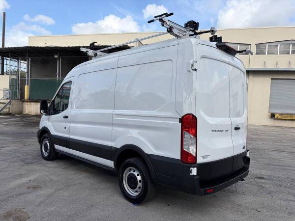 2020 Ford Transit 250 3dr - Photo 3