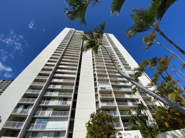 $2,600 / 2br - 838ft2 - Aiea (Pearl Two) 2 bdrm, 1 bath, 2 pkg. (Pearlridge)63939393262850120