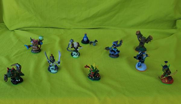 Lot of 10 Skylanders Activision Game Figures Characters 1