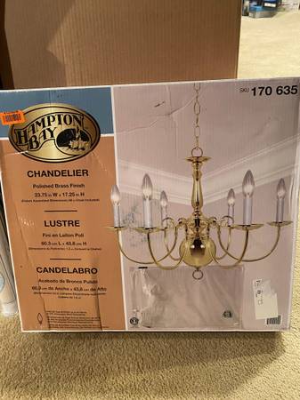 Hampton Model C872BB06 Williamsburg Six-Light Chandelier Polished Bras 1