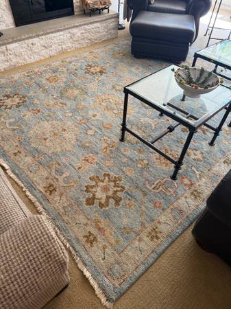 8’ X 10’ Rug 1