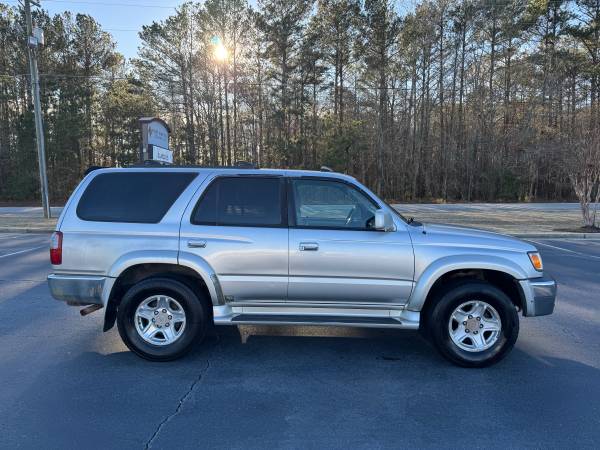 2001 Toyota 4Runner SR5 4WD - $5,900 (Loganville)63621080158081121