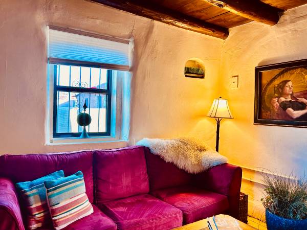 $3,000 / 2br - 920ft2 - December 3-February 27 Downtown Railyard furnished Adobe. (Santa fe)63659867096195120