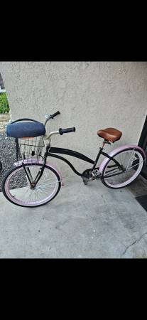 FOR SALE $55 *(DELIVERY $10) I HAVE A BEACH CRUISER BIKE, WITH SPEAKER 1
