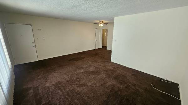 $1895.00 / 1br - 750ft2 - Nice 1BR in WEHO!  Nice price!!!  Come take a look today! FREE PARKING63829234487809124