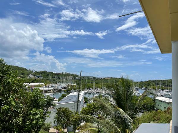 3 bedroom/2 bathroom AUTOMATIC GENERATOR 1